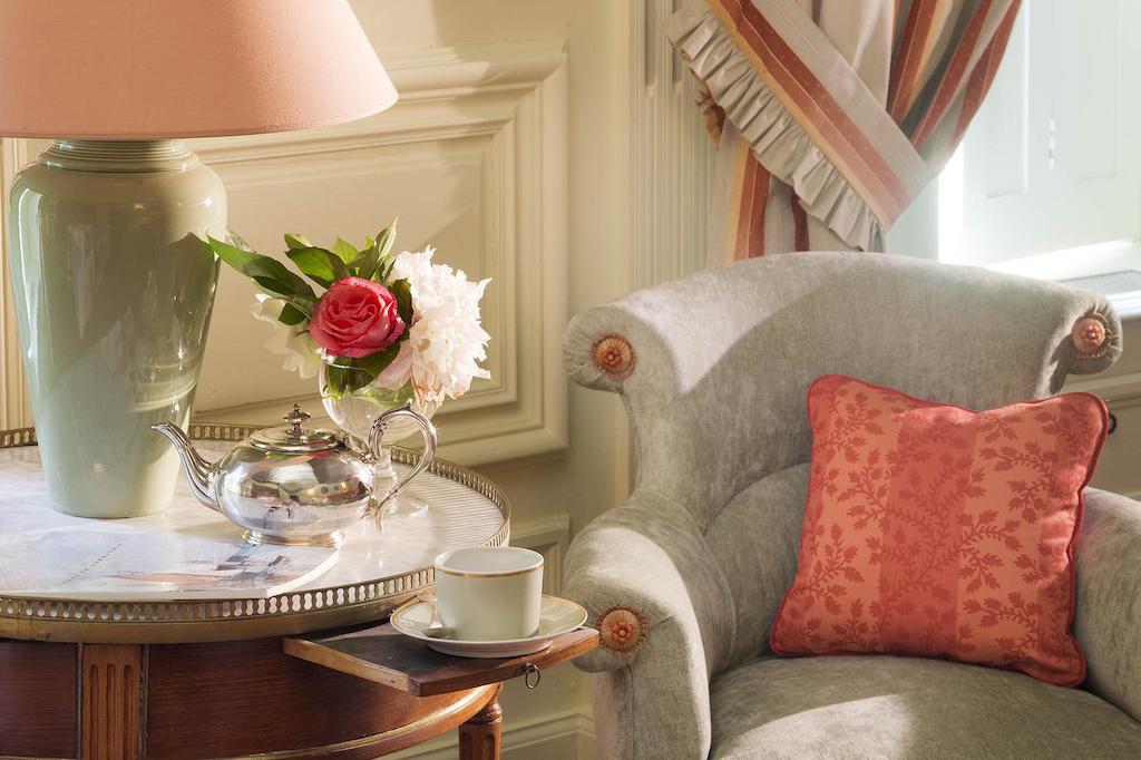 Chateau De Beneauville Bed & Breakfast Petiville  Стая снимка