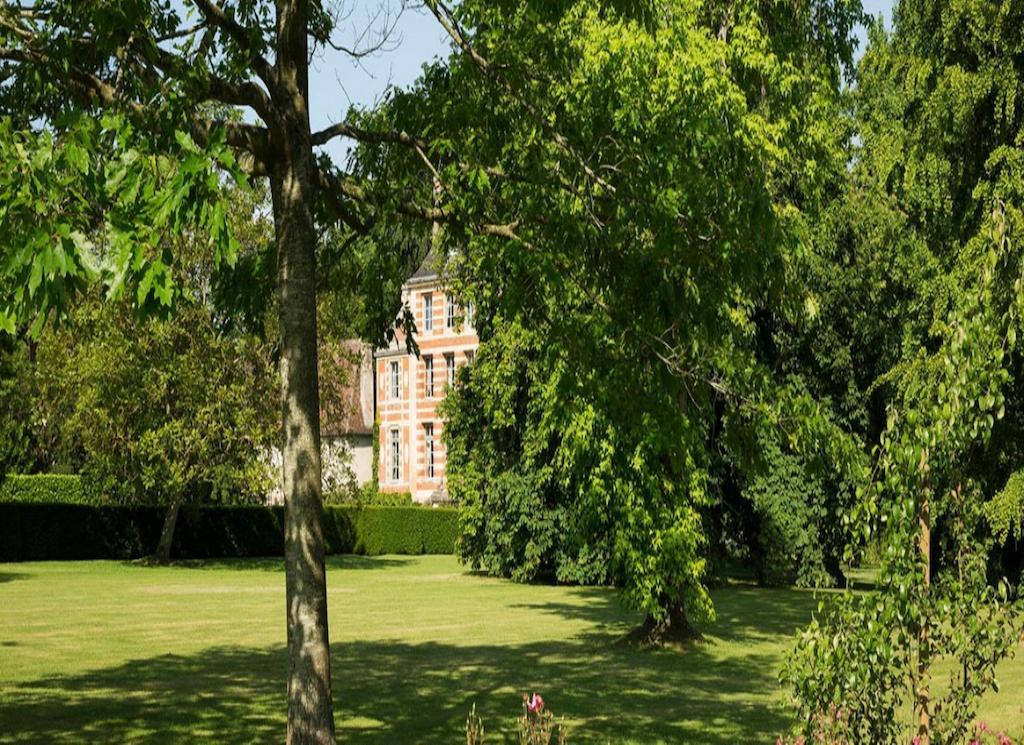 Chateau De Beneauville Bed & Breakfast Petiville  Екстериор снимка